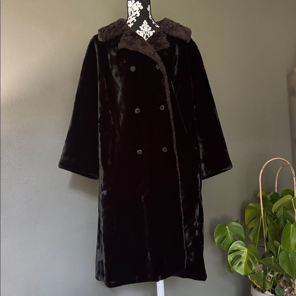 Elegant Black Faux Fur Coat